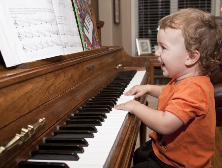 học piano có lợi gì